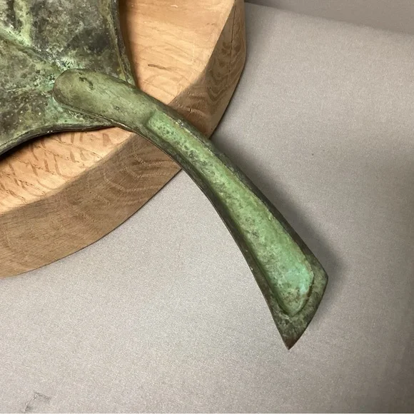 🟢 Vintage Solid Brass, Huge & Loaded With Patina Leaf Center Piece Decor - Rare - Picture 9 of 16